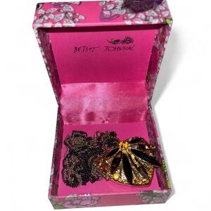 Betsey Johnson Hollywood Glam Heart Locket Necklace